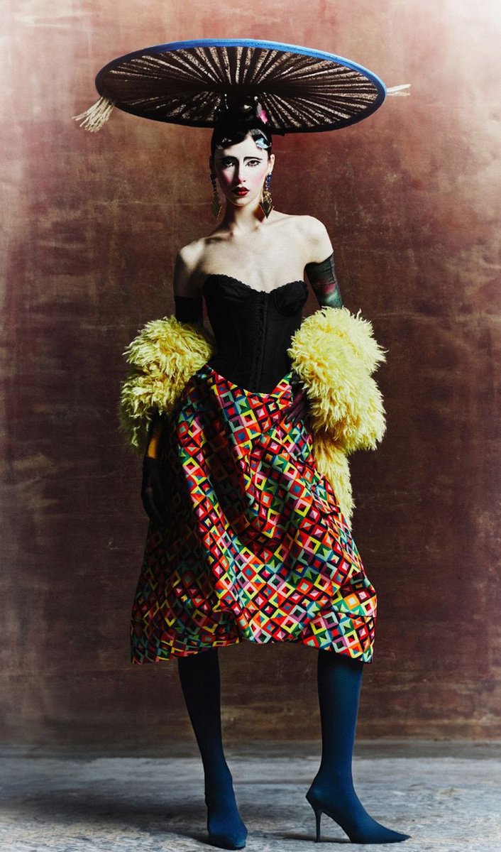 jacquemusx's tweet photo. Once again evidence why Vogue Portugal is top of the class!! https://t.co/DrfzUs7r6H
