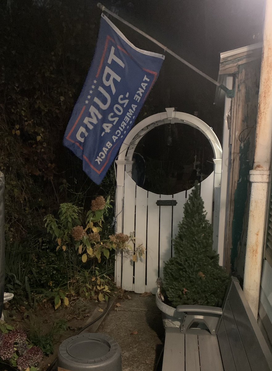 ElwellDenn17038's tweet photo. @bostonherald What she’s pushing is NOT liberalism. When you look at how a Kennedy supports a Republican and a Cheney supports a dem, you see how INSANE the Dems have gone. Much more LEFT than Americans want. Kamala was #InstalledNotElected but you’re defending democracy by dehumanizing Trump https://t.co/0WaWMT7jIg