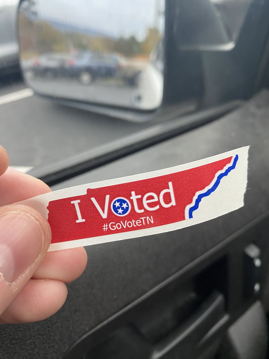 PhilipDBunn's tweet photo. American democracy is carried on the backs of the little old ladies who volunteered to work the voter rolls. https://t.co/dDIUPejSzN