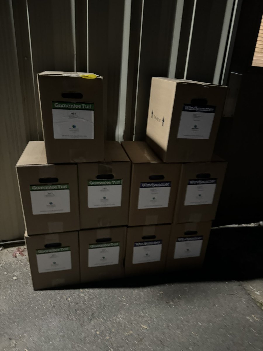 Robert Dorsch (@morefarsupt) on Twitter photo It's November, we are supposed to be blowing out our irrigation system and instead will be giving course some <a href="/KCseaweed/">Kevin Collins</a> love after an emergency delivery from <a href="/BigSexyTurf/">Matt Topazio</a> It's November, we are supposed to be blowing out our irrigation system and instead will be giving course some <a href="/KCseaweed/">Kevin Collins</a> love after an emergency delivery from <a href="/BigSexyTurf/">Matt Topazio</a>