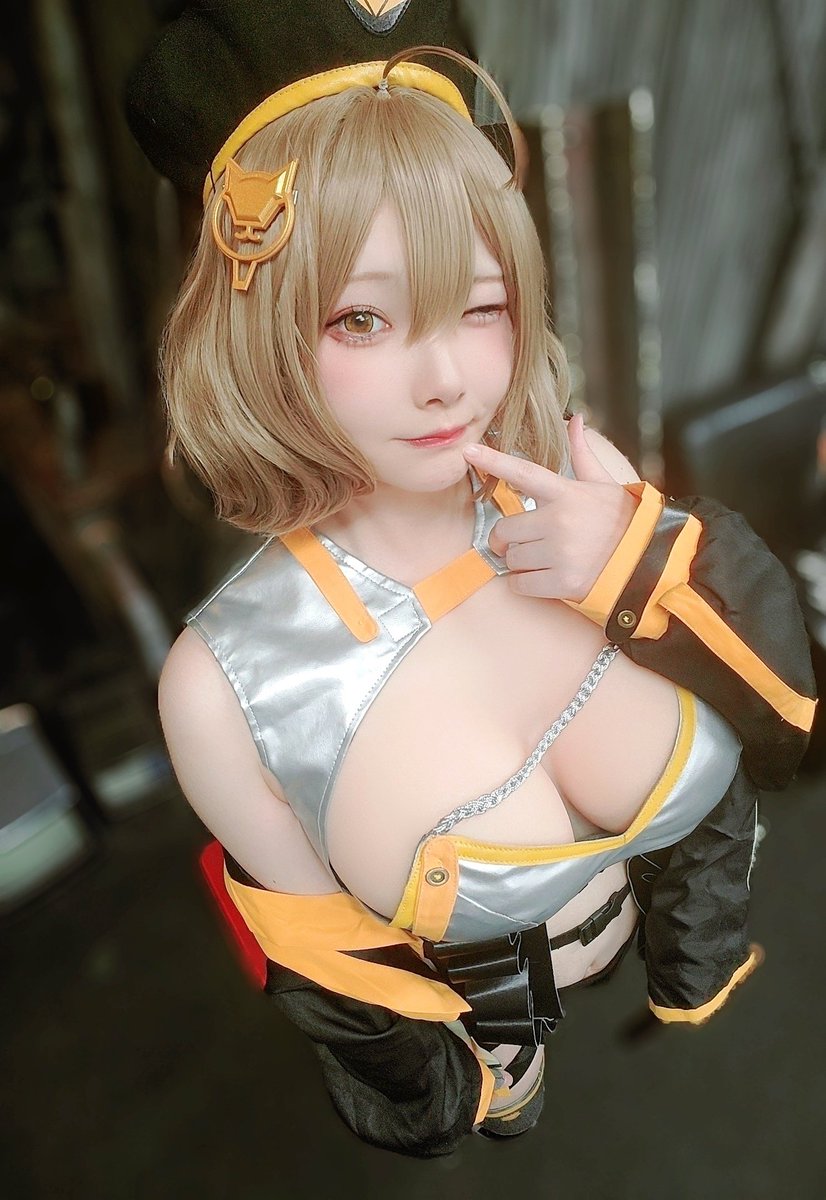 指揮官様😉💛
#NIKKE2ndAnniversary https://t.co/l52OXr0oos
