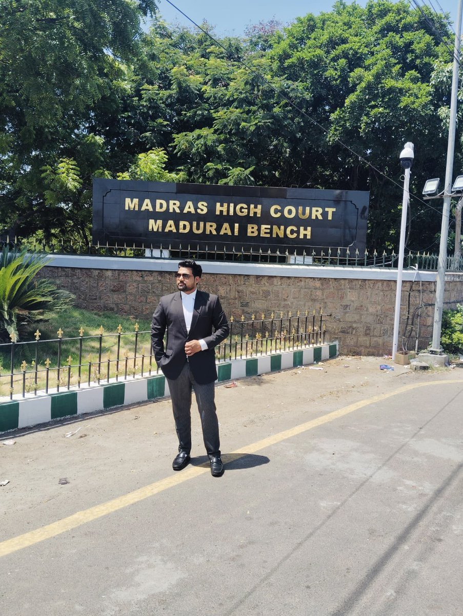 Had an opportunity to visit Hon’ble Madras High Court. The historic city treated well with its history and equally important food.