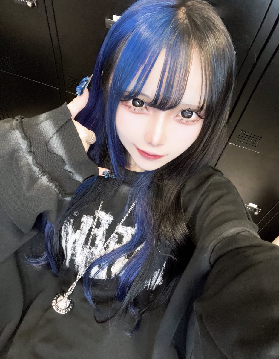 見たらぐい🤙🏻

#自撮り界隈  #自撮り界隈さんと繋がりたい   #美男美女さんと繋がりたい  #雰囲気嫌いじゃないよって人いいね #コンカフェ嬢  #秋葉原コンカフェ #コンカフェ営業 #1mmでもいいなと思ったらいいね #コンカフェ #秋葉原 #コンカフェキャスト