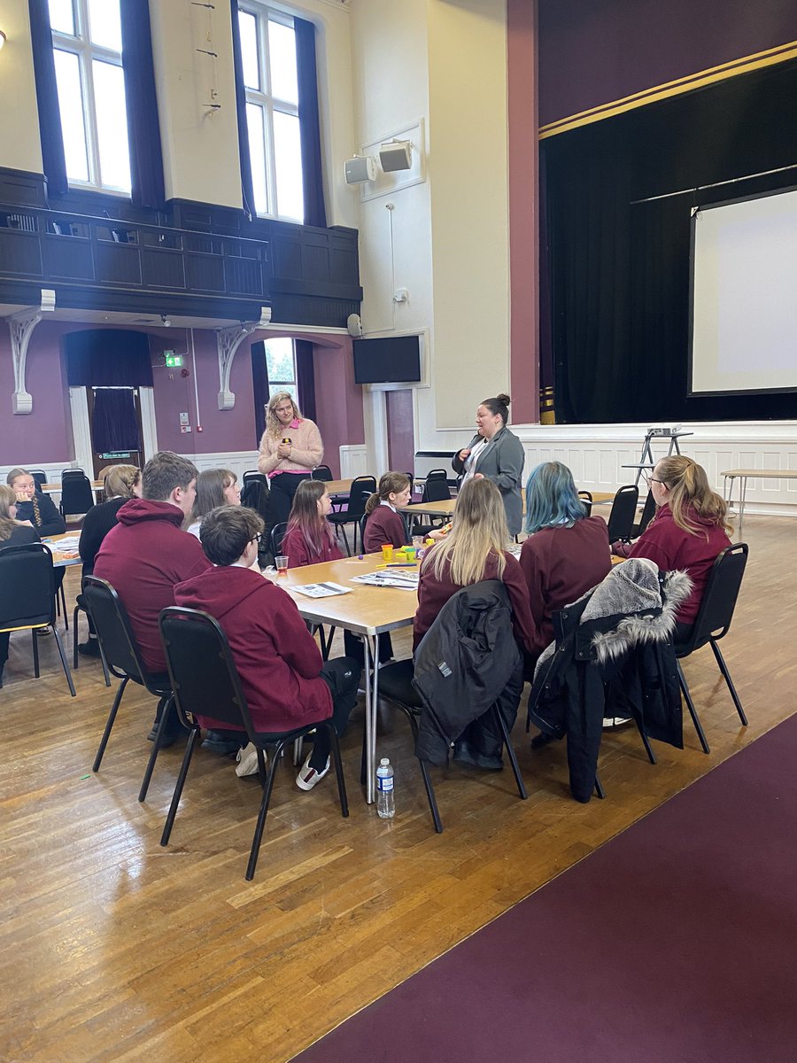 Miss Mitchell tweet media