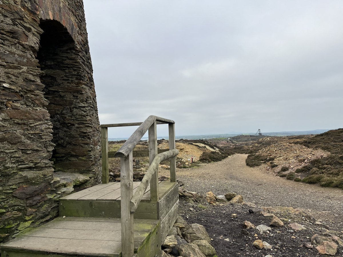 cinnamonvector's tweet image. It’s nearly been 2 weeks since I posted. I’ve just been bumbling around doing work and playing Satisfactory. Had a wander around Parys Mountain last weekend and the weekend before that I was in London getting stuck between an army of police and 3 protests going on.