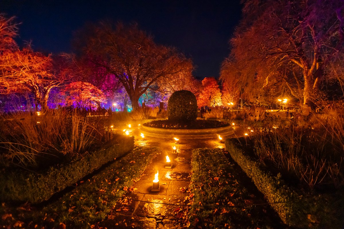 Bonfire night brings us one step closer to the BEST time of year 🙌 🎇

Enjoy those sparkling celebrations and get ready to shine bright with us in just a few weeks time! ✨

🎟 christmasatbutepark.com