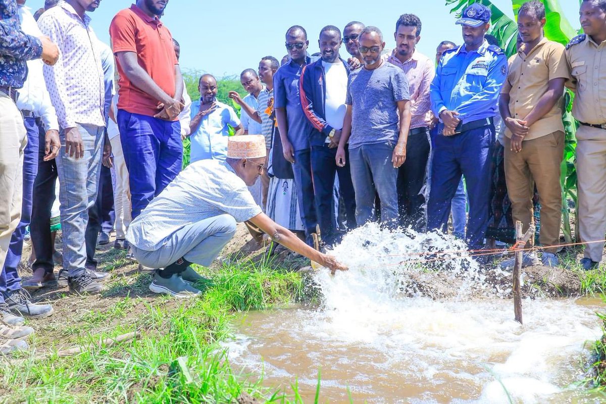assebpress1's tweet photo. አፋር ሲዋጋ ብርቱ ነው ሲሰራም ብርቱ ነው ።
አፋር በልማት ጎዳና 📸

@AbiyAhmedAli @PMEthiopia @awolarba https://t.co/dGjLMDVz3J