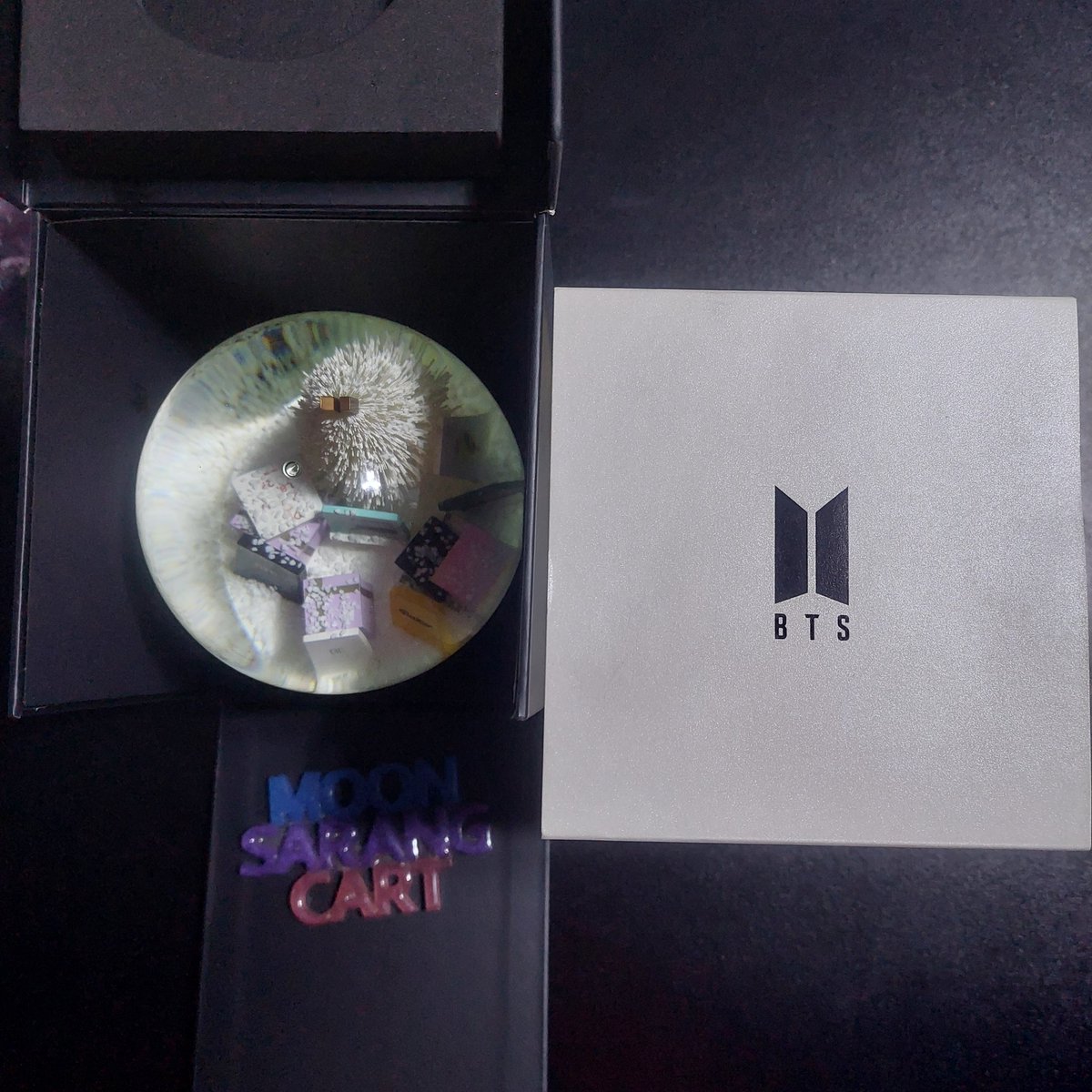 moonsarangcart's tweet photo. wts lfb ph bts onhand 

#moonsarang_onhands
SALE

Soldout in weverse

Merch box 10
Ob + snowglobe

1650 php
Payo 1500 php

Dop:flexi
Mop:gcash bpi
Mod:sdd ggx

Help rt

Namjoon seokjin yoongi hoseok jimin taehyung jk mb snowball pc https://t.co/XFrtNpLf9N