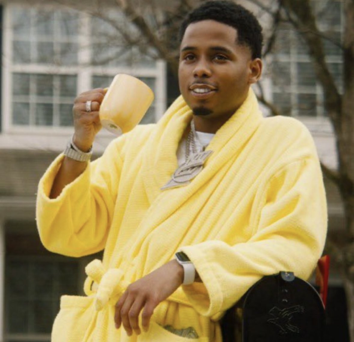 Government employees using their 2-hours administrative leave even though they voted early.