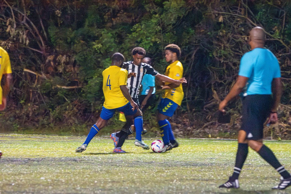 BahamasFootbal1's tweet image. Some great moments from Dynamos F.C. vs. Baha Jrs.! 💥 Final score: [9-0]. 📸⚽️ #MatchRecap