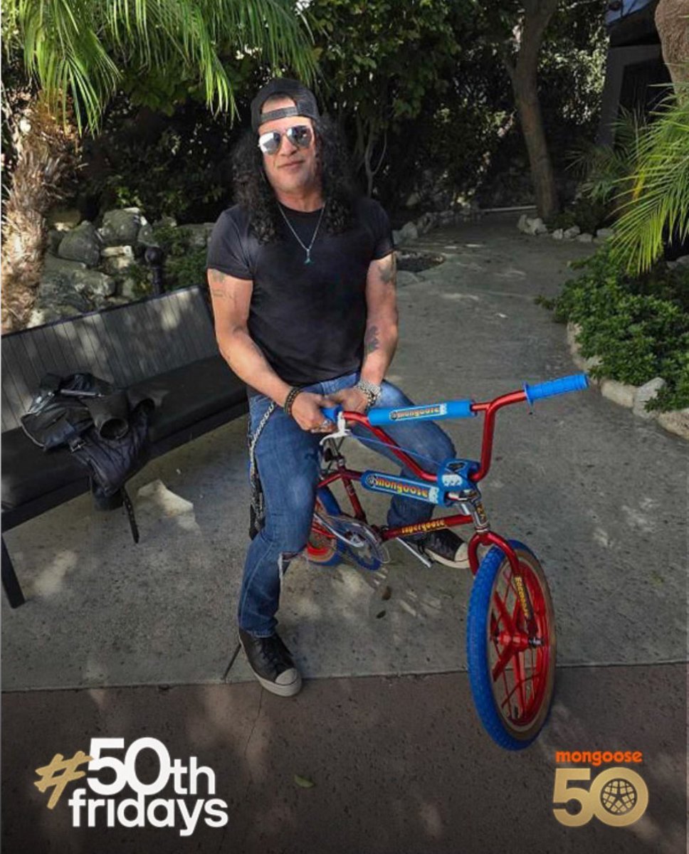 Super cool shot of boss with his new BMX Mongoose Supergoose 😎 <a href="/Slash/">Slash</a> 

📸: mongoosebikes