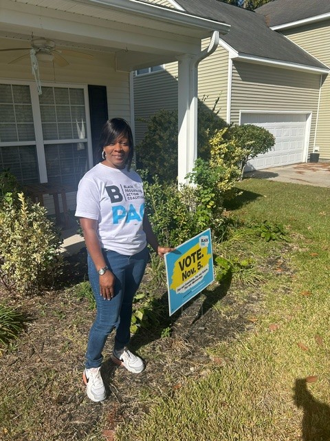 BlackProgAction's tweet photo. Our volunteers are still working tirelessly to get voters around the nation to cast their ballots by TONIGHT and make their voice heard this election. Have you voted yet? If not, head to https://t.co/j5EWNzViT2 to find your nearest polling location TODAY! 🗳️

#electionday #bpac https://t.co/zZm6NUskVP
