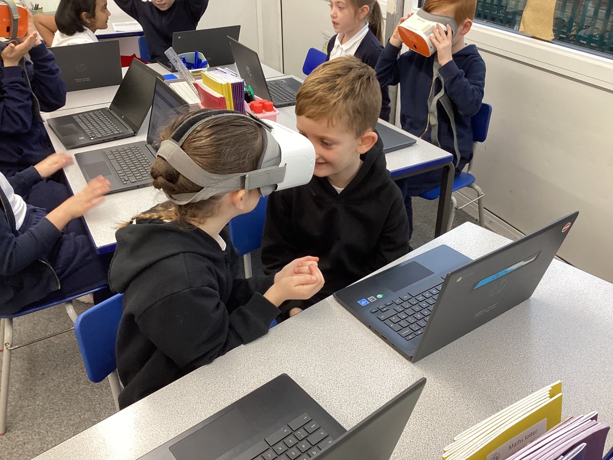 raeburnprimary's tweet image. Well done to year 3.  We have enjoyed a VR headset experience in our computing lesson.  It was incredible to see Roman artefacts and surroundings to tie in with our history topic.
#raeburncomputing #raeburnyear3
@hiimpactDave