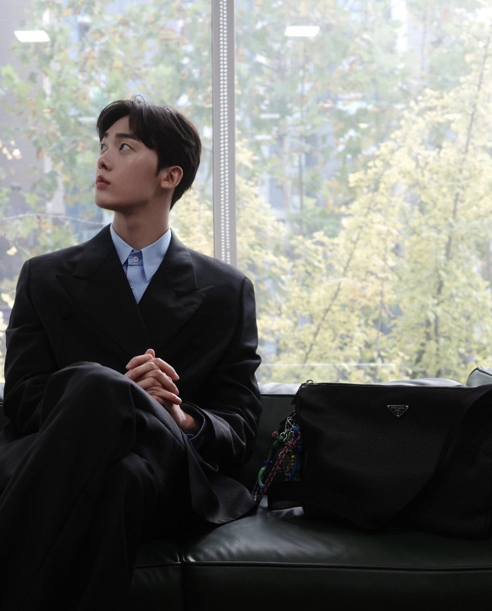 SANHA X PRADA????? OMG???