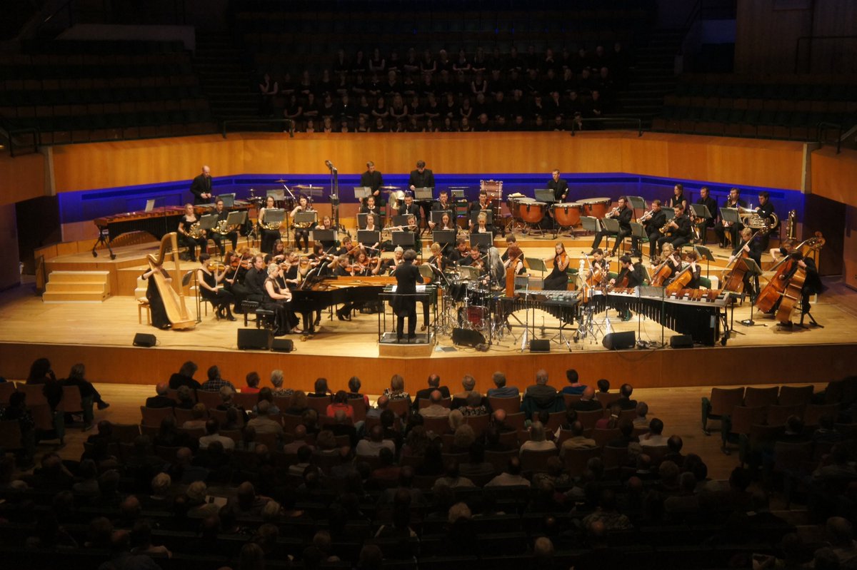Huddersfield Choral (@huddschoral) on Twitter photo Our Christmas Concert is a wonderful annual tradition where youâll hear Christmas choral classics you know and loveđ
This year, on 6th December, weâre thrilled to be joined by one of the UKâs leading independent professional orchestras, <a href="/BSinfonietta/">British Sinfonietta</a> —
huddersfieldchoral.com/whats-on/chris⊠Our Christmas Concert is a wonderful annual tradition where youâll hear Christmas choral classics you know and loveđ
This year, on 6th December, weâre thrilled to be joined by one of the UKâs leading independent professional orchestras, <a href="/BSinfonietta/">British Sinfonietta</a> —
huddersfieldchoral.com/whats-on/chrisâŠ