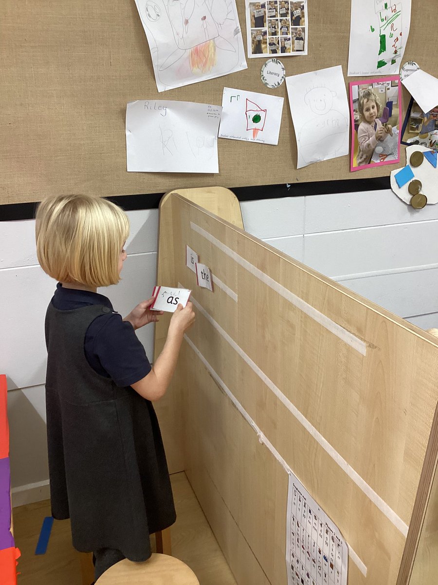 CamblesSchool's tweet photo. Team Pandas have been using the tricky words from our writing area to practice reading and to help them in their writing this week. #CambelsforthEYFS #CambelsforthWriting @LettersSounds https://t.co/6Q2bWJ6c7X