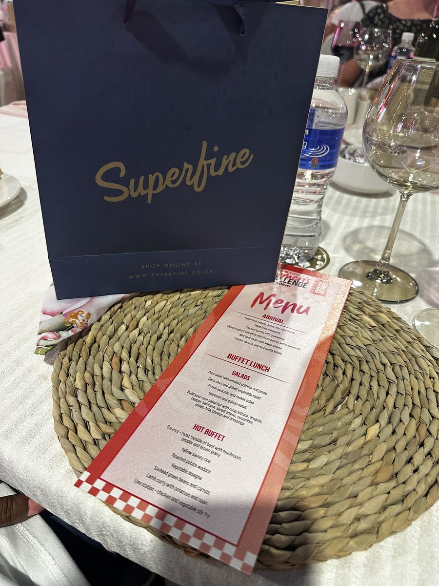 NobuhleMimiMahlasela tweet media