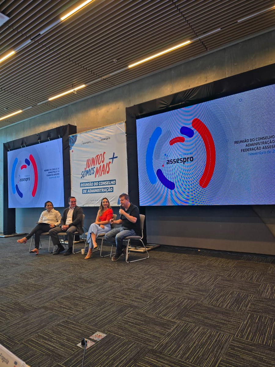 jpneumann's tweet photo. Participando da Reunião do Conselho de Administração da Federação Assespro e revendo os amigos.

#Assespro #JuntosSomosMais https://t.co/PvhzGLfbMX