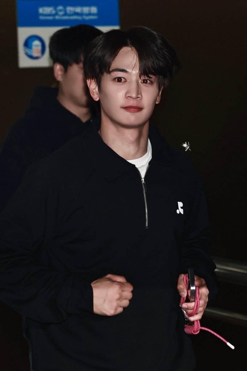 빛.💎 tweet media