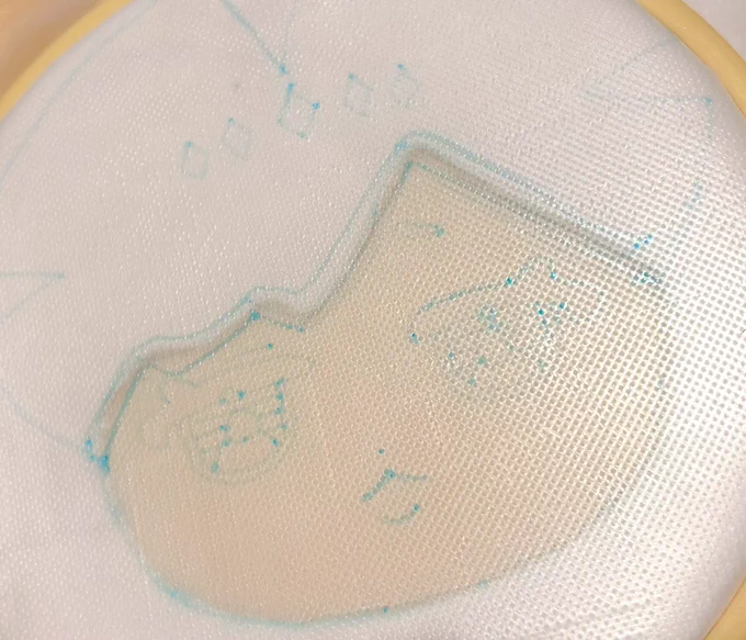 え嬉しい裁縫小学校以来の人間初号機にしては刺繍はまあまあな完成度だと思います(自己評価、高) 
