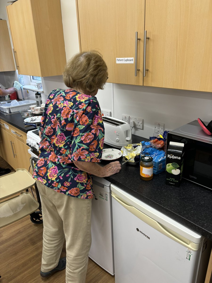 PaultonTherapy's tweet photo. Day 2-
Breakfast club!

Ran every Tuesday (at least), it gives patients a chance to rehabilitate in a social setting, which benefits physical, mental &amp; social wellbeing.
A great opportunity to assess meal &amp; drink preparations whilst removing 1:1 pressures.

@theRCOT 
#OTWeek24 https://t.co/CYjRObMNa9