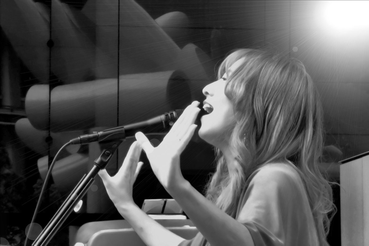 BraveChicken8's tweet image. 11/2.FNSチャリティ産直市、11/2-3.ドリーム夜さ来い祭り♪～✨ #宇海 #FunctionFamily #フジテレビ #ドリーム夜さ来い祭り #お台場 #ライブ #祭り　
x.gd/GNGaY