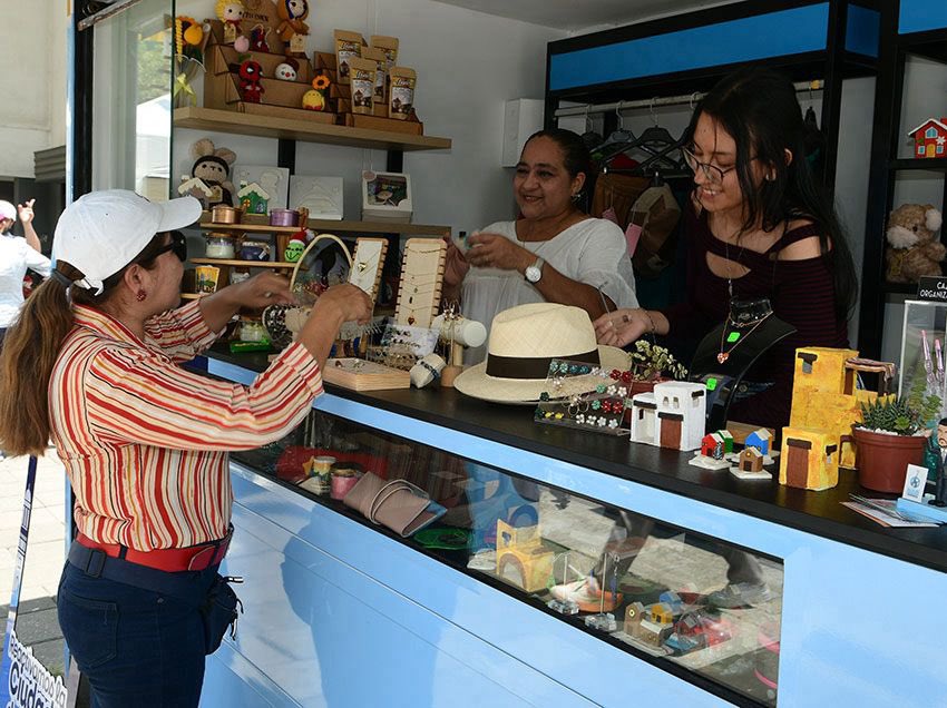 Con gran felicidad les comparto que nuestra querida Calle Panamá ha sido declarada “Rincón Mágico” del Ecuador, bajo el título “Historia, Cultura y Sabores”. 

Este reconocimiento, otorgado por <a href="/TurismoEc/">Viceministerio de Turismo Ecuador 🇪🇨</a>, permitirá que nuestra ciudad se promocione aún más a nivel nacional e