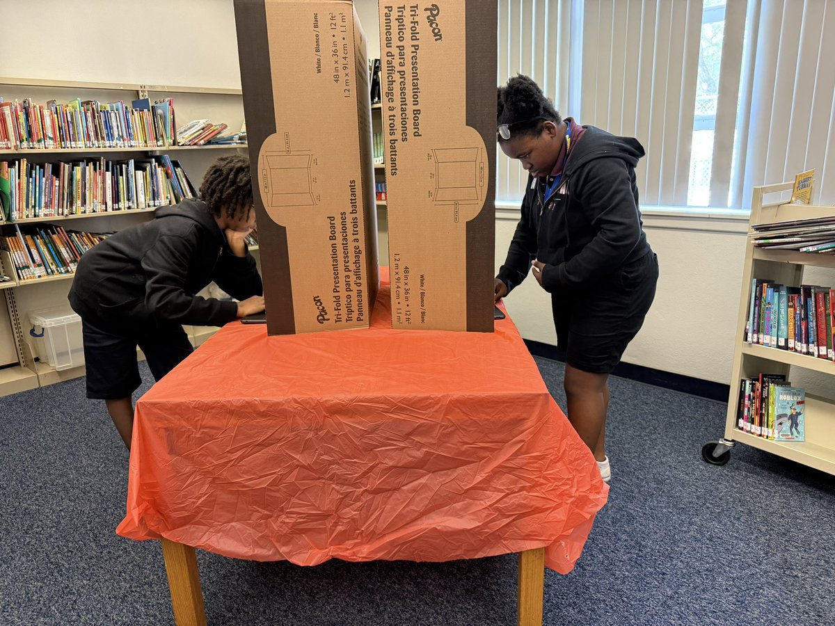 SWalstine1's tweet photo. Mock voting is in session and students are so eager to cast their vote. 
@Bennett_ES @browardschools https://t.co/X0nunrj68f