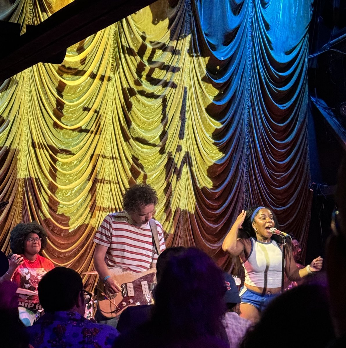 Y-Not Radio tweet media