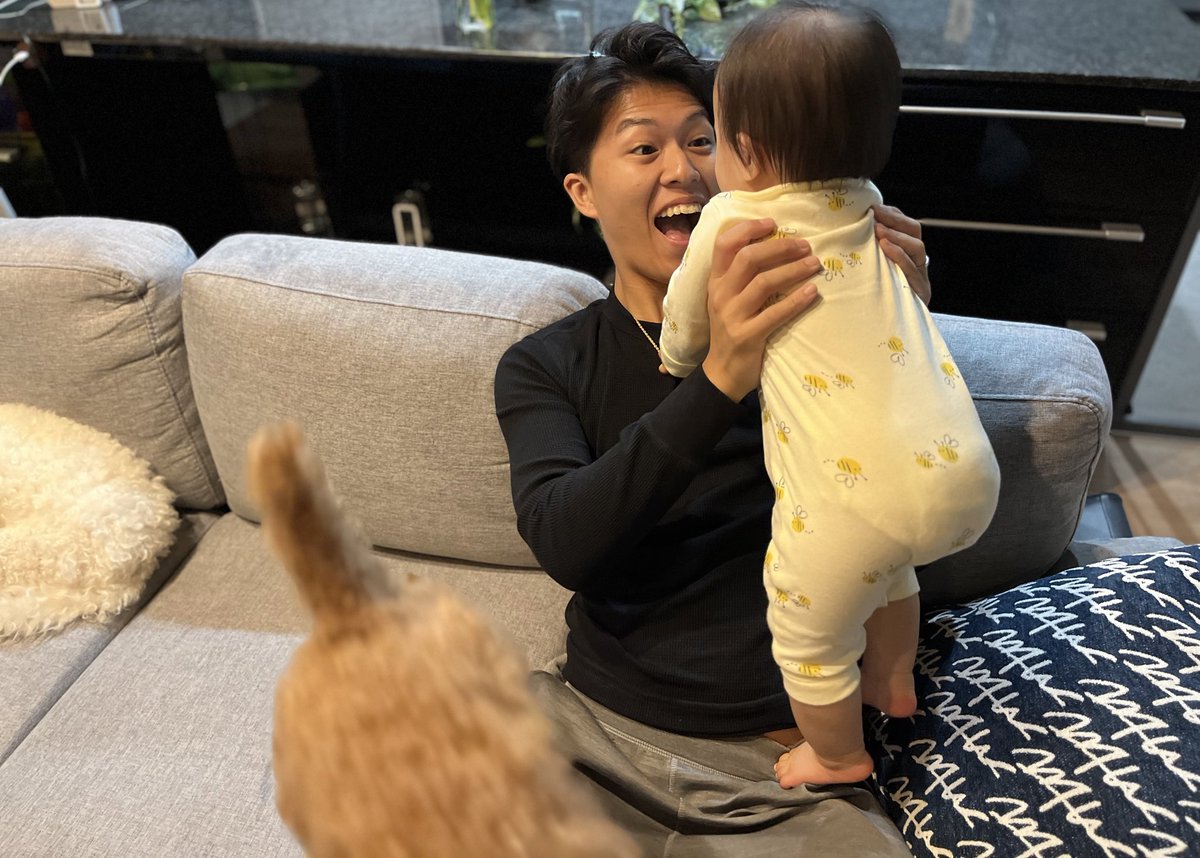 今年も早いもので
沢山の方に支えていただき
誕生日を迎えました。
気付けば33歳になりました。
そして、実は愛する家族にも恵まれました。

先週で1歳☝️
大事な家族を守るためにも
笑顔の絶えない強い男で居ないとと思います。笑顔は笑顔を呼ぶもんね。
いつも、皆様ありがとうございます。
#誕生日