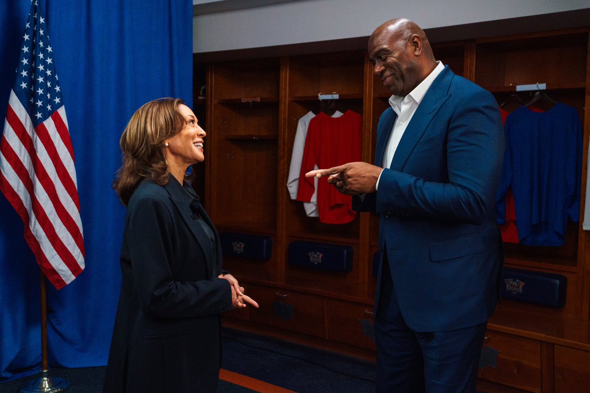 MagicJohnson's tweet image. Today's the day! Everyone make sure you get out and vote if you haven’t already. Your voice matters!