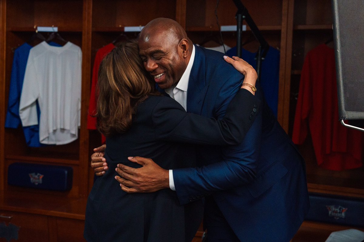 MagicJohnson's tweet image. Today's the day! Everyone make sure you get out and vote if you haven’t already. Your voice matters!