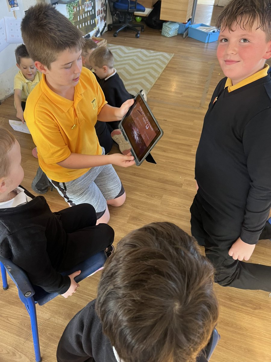 Miss Mackay & Primary 1 tweet media