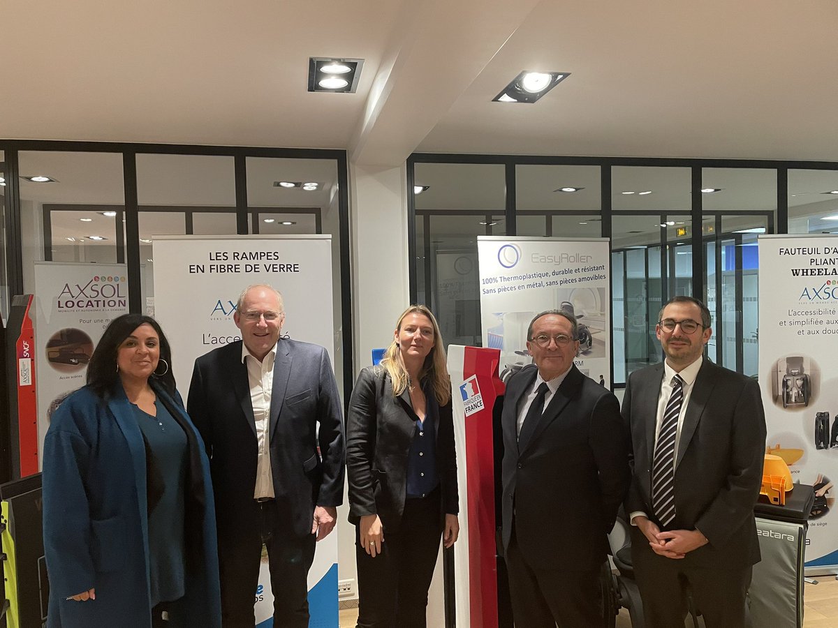<a href="/la_verriere78/">Ville de La Verrière</a> <a href="/Les_Yvelines/">Les Yvelines</a> <a href="/EPYvelines/">Ensemble pour les #Yvelines</a> <a href="/NDainville/">Nicolas Dainville</a> Visite des locaux d'<a href="/Axsol_Sarl/">AXSOL</a> à Trappes. Une société innovante, fondée par Jean-Paul Mignard, qui propose des solutions alternatives d'accessibilité et de sécurité pour les personnes en situation de handicap. #LeDépartementEtVous