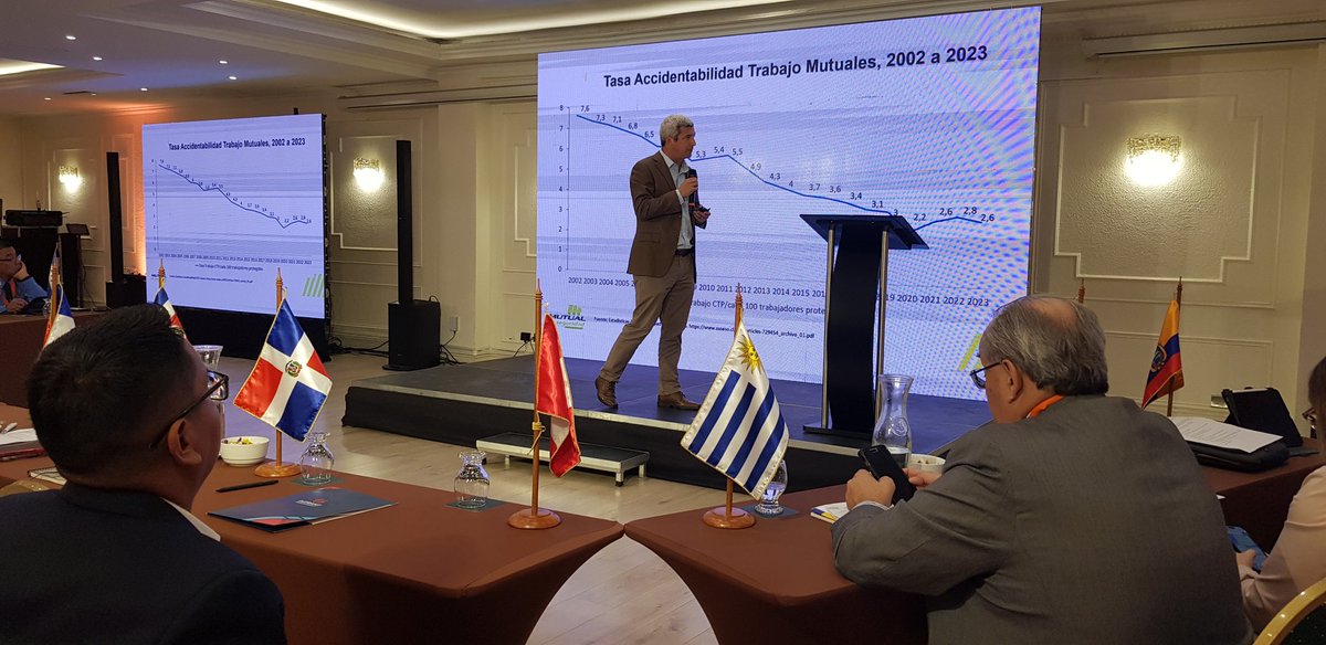 #AgendaMTT | Luis Alberto Stuven, Gerente de Seguridad Vial de la Mutual de Seguridad, expone en el <a href="/Programa_OISEVI/">OISEVI</a> sobre los siniestros de trayecto, sus desafíos y avances en esta materia para resguardar la integridad de las y los trabajadores en las vías. #MovámonosSeguros