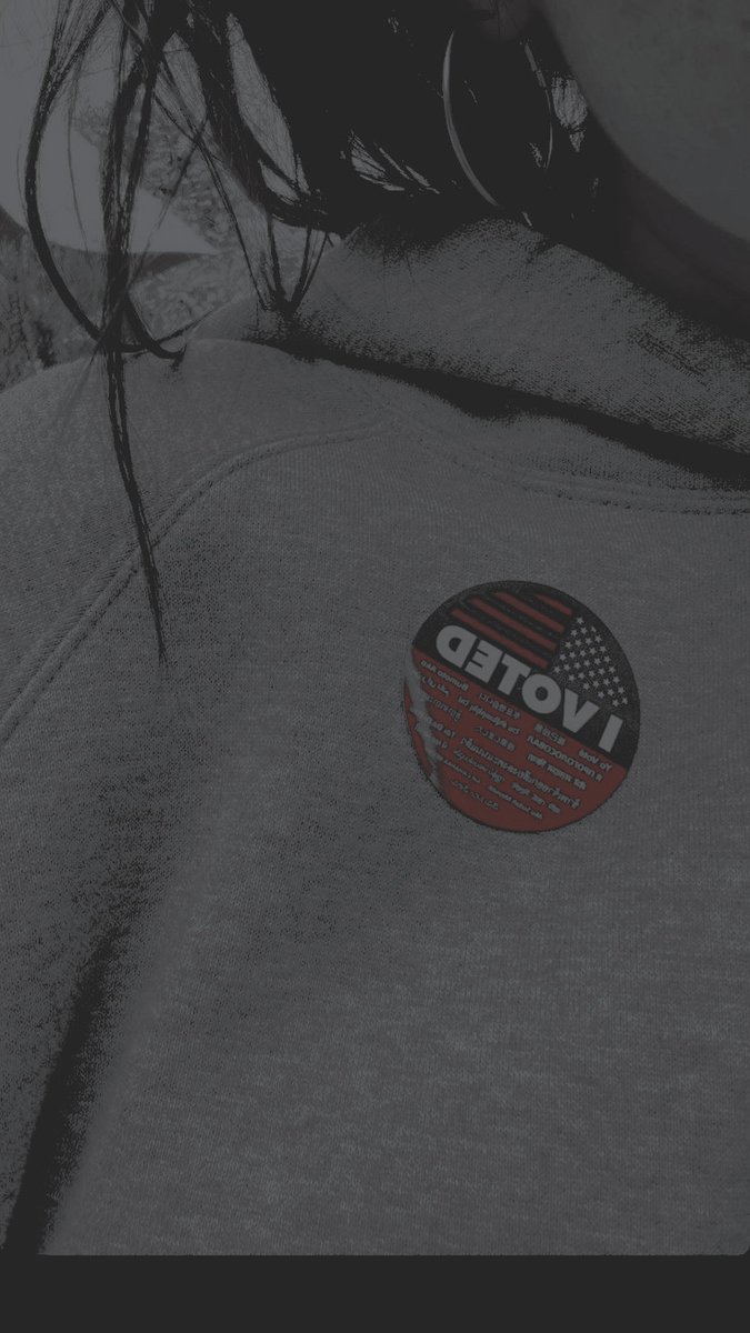 merevanhy's tweet photo. Bugün her ne kadar proje için müze içinde sıkışmış olsam da, oyumu kullanmak için çıkmam şarttı. Aldığım stickerım ve gördüğüm bu güzel kadınlar ile moralim yerinde geri ise döndüm. Oyunuzu kullanmayı unutmayın.

#wavote https://t.co/kUKcVVWTiE