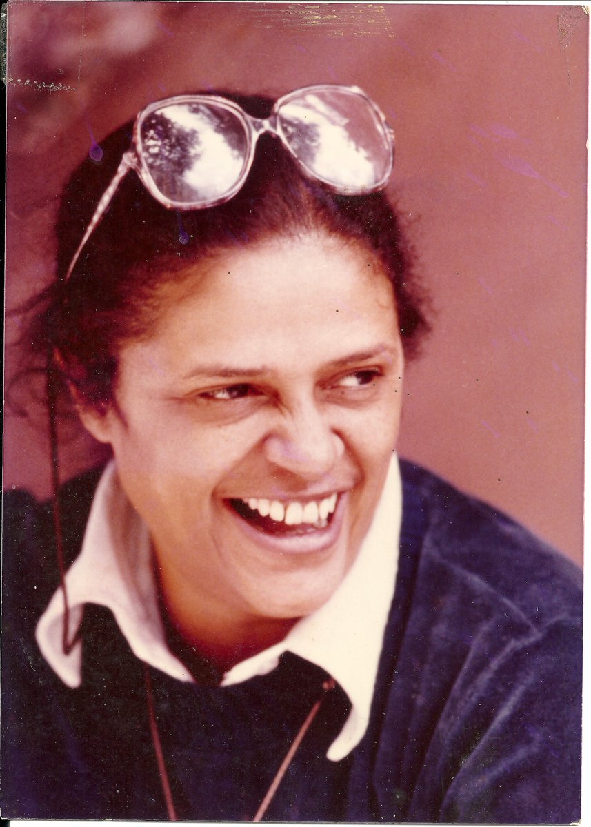 Janyce Denise Glasper talks with the late Betty Blayton's younger brother, Oscar, who is working with the artist's archive and shares much of Betty's history of being an artist in New York from 1960-2016.

bit.ly/3AF6tvz

@janycedeniseglasper