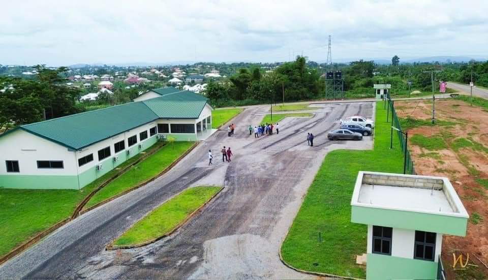 dtadomako's tweet photo. A newly constructed Hospital at Sefwi Asawinso by the NPP government is ready for commissioning. https://t.co/5ZyrF7BuEv
