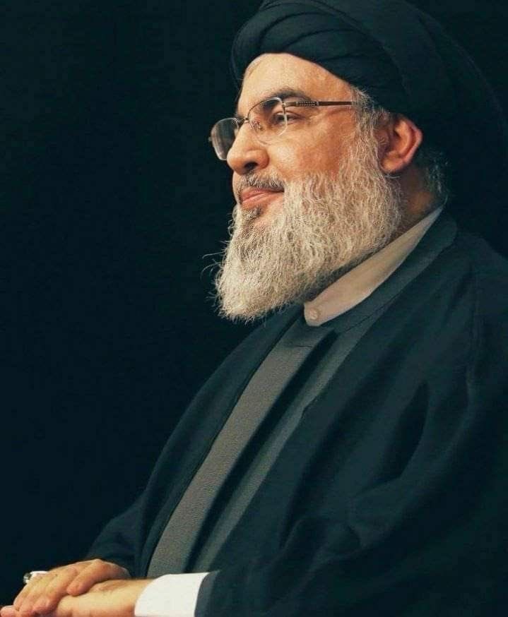 هُوَ ذا الحُبُّ حينَ يُحكَى 🤍
#اربعينية_سيد_شهداء_الامة