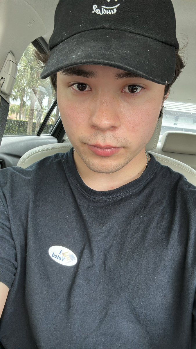 SubwufVal's tweet photo. Voted today https://t.co/UyS65KfJqi