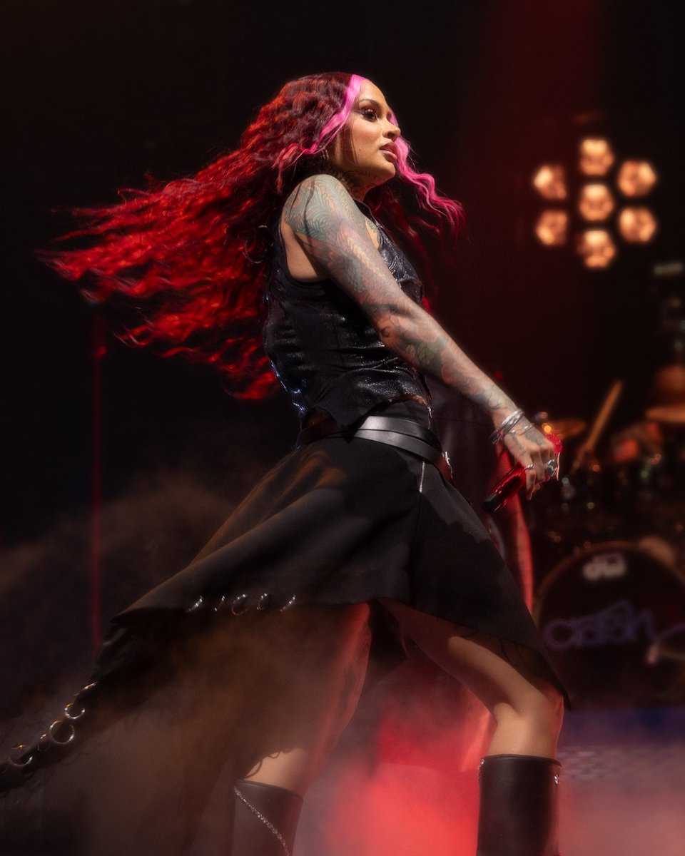 End of the Crash Tour with <a href="/Kehlani/">Kehlani</a> 💥 at <a href="/ChaseCenter/">Chase Center</a> 
——
Check out my review with <a href="/staticandblur/">Static & Blur</a> for more pics! 

staticandblur.com/review/kehlani…