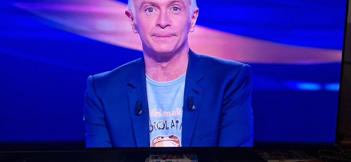 On3Fr3nch4T53P's tweet image. Je valide le t-shirt de ce soir @SamuelEtienne 
#QPUC
#Chocolatine