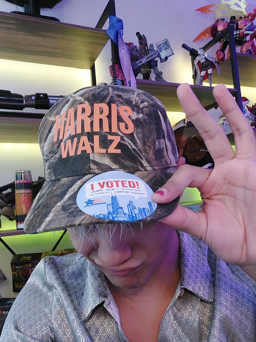 Dark Pact Cosplay tweet media