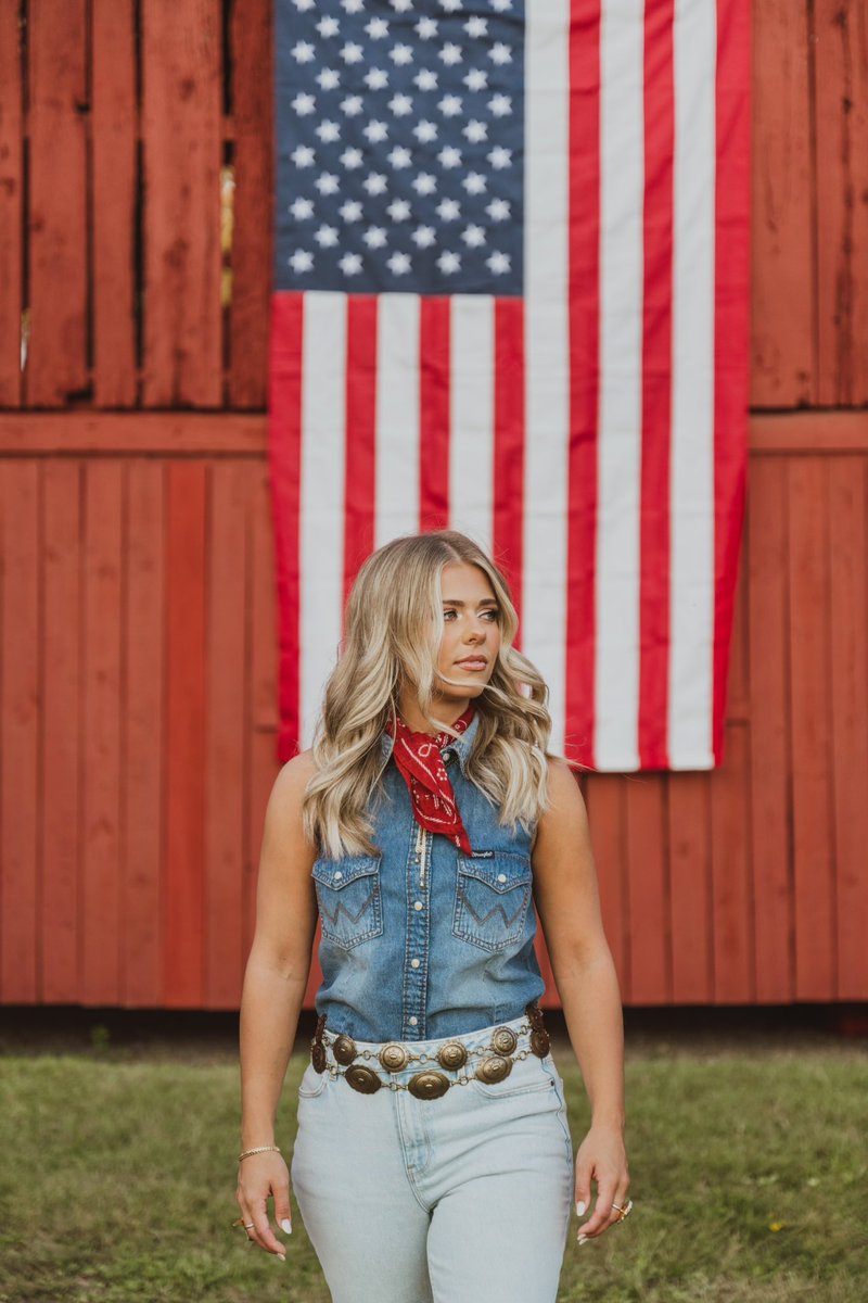 Annewilsonmusic's tweet image. Today is a big day. I’m choosing to trust God, no matter the outcome. This election is one of the most important for our United States of America as our freedoms are on the line. Asking for HIS grace &amp;amp; mercy over our nation. No matter the outcome, HE is on the throne &amp;amp; in…