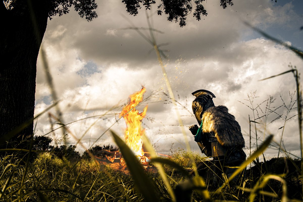 A little dark souls for this possibly dark day 🫡

📸: <a href="/thevikingmedia/">Oz 🐀</a> 

#darksouls #Darksouls2 #cosplay