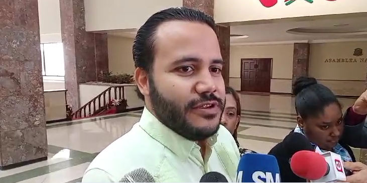 🗣️¡Entrevistas de aspirantes a CC serán transmitidas en vivo!📺🎥

El presidente de la Comisión Permanente de la <a href="/CamaraCuentasRD/">CamaraCuentasRD</a>, diputado <a href="/RogelioGenaoLz/">Rogelio Alfonso Genao</a> informó este martes, que las entrevistas a los aspirantes a ocupar la CC serán transmitidas en vivo por sus canales