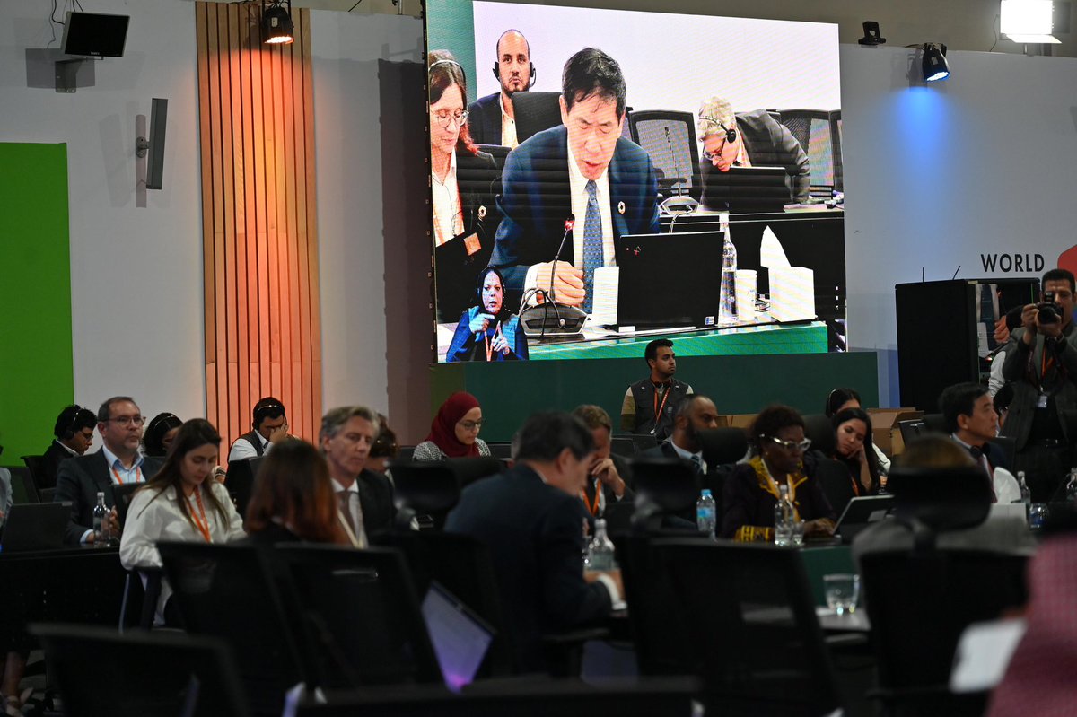 HaoliangXu's tweet photo. Honoured to address the One UN Roundtable at #WUF12 in Cairo focussed on addressing funding gaps for 📈 delivery of #SDGs.
#FfD4 outcome can make a real difference to augment the integrated local financing frameworks— to mobilizing &amp; aligning public &amp; pvt finance at local level. https://t.co/YJLtUY2K7R