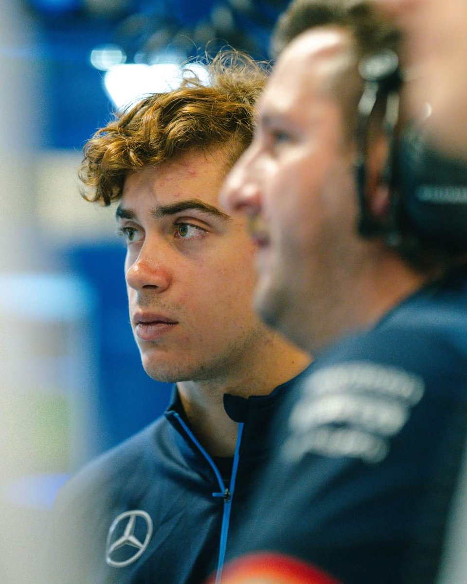 alebonfi9001's tweet photo. #VamosVamosVamos
#NadieSeRinde
@FranColapinto
@MariaCatarineu 
@jcampbellwalter 
@BulletSportsMgt 
@OfficialMPteam 
@JV_F1 
@williamsf1 
@AutomovilClubAr 
@AAvolantes 
@RipioApp 
@bizarrap 
@Uber_ARG 
@marcos_galperin 
#SiempreTeVoyAlentar
#FranColapintoF1
#ColapintoToF12025 https://t.co/6oWGbrGl7g
