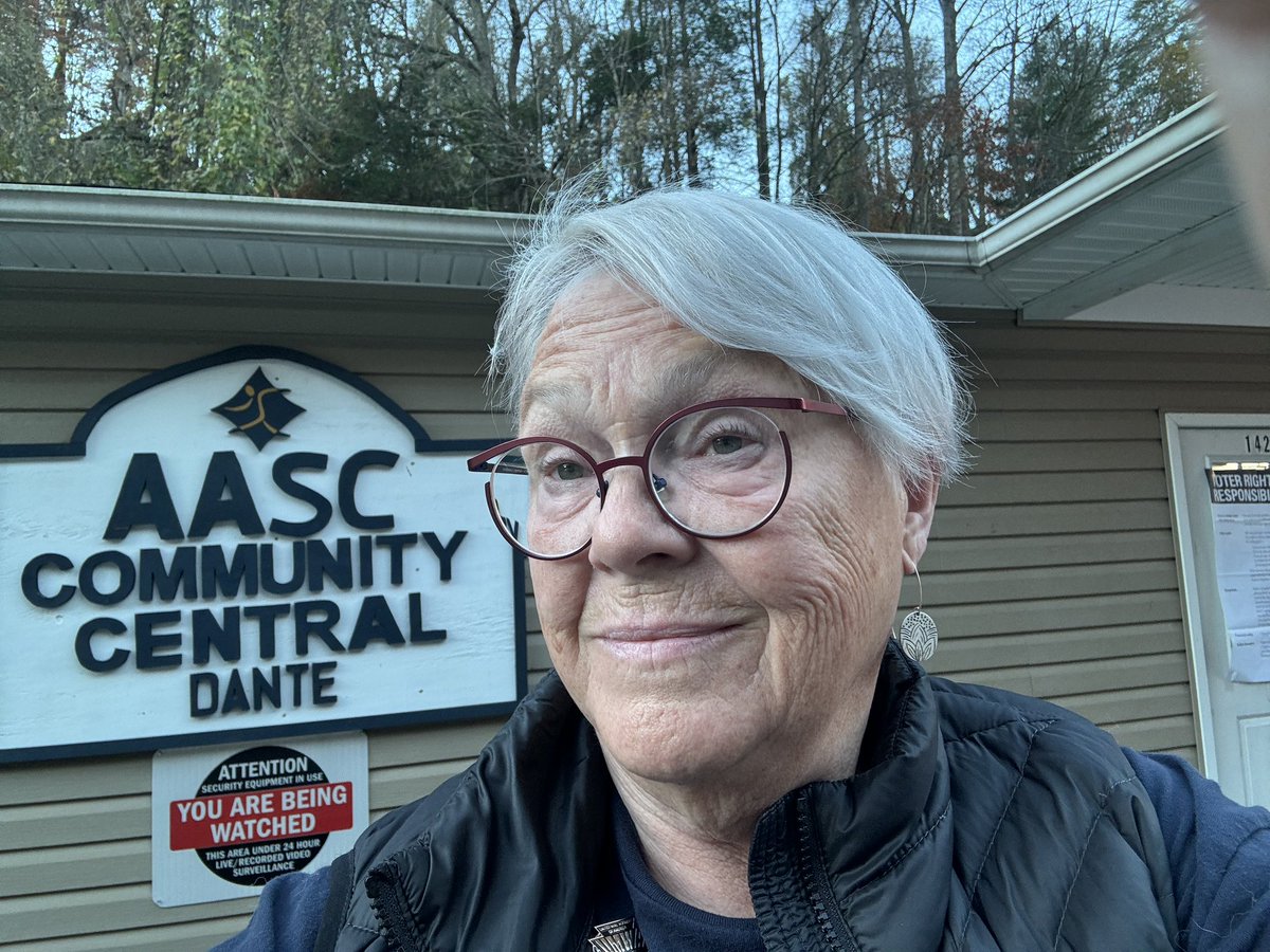 First two stops of the day — Clinchco and Dante! If you haven’t already, go VOTE!