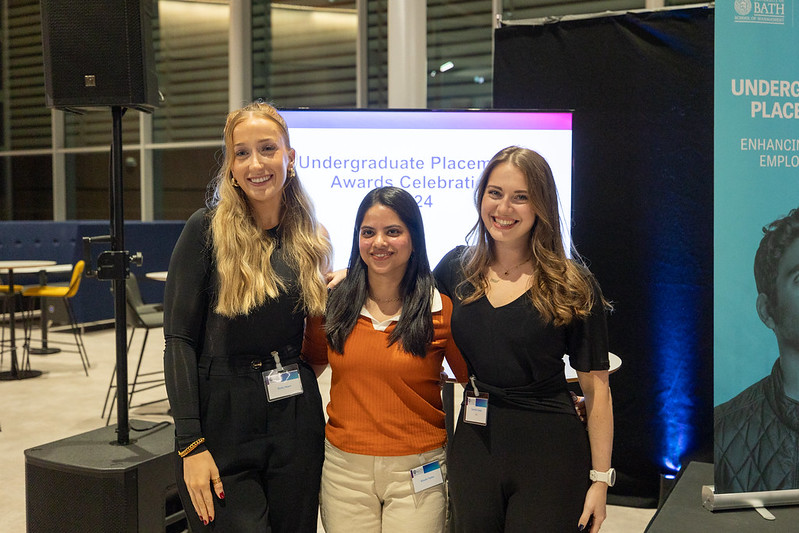 UniofBath's tweet image. We had a wonderful time at the @BathSofM Placement Awards Celebration last month! 🏆
It was fantastic to come together and celebrate the incredible achievements of our students. Here are some of our favourite pictures from the night!